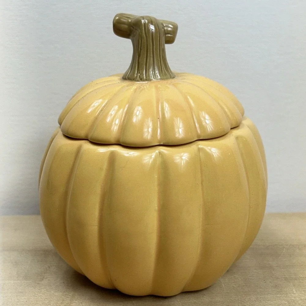Hallmark ceramic pumpkin